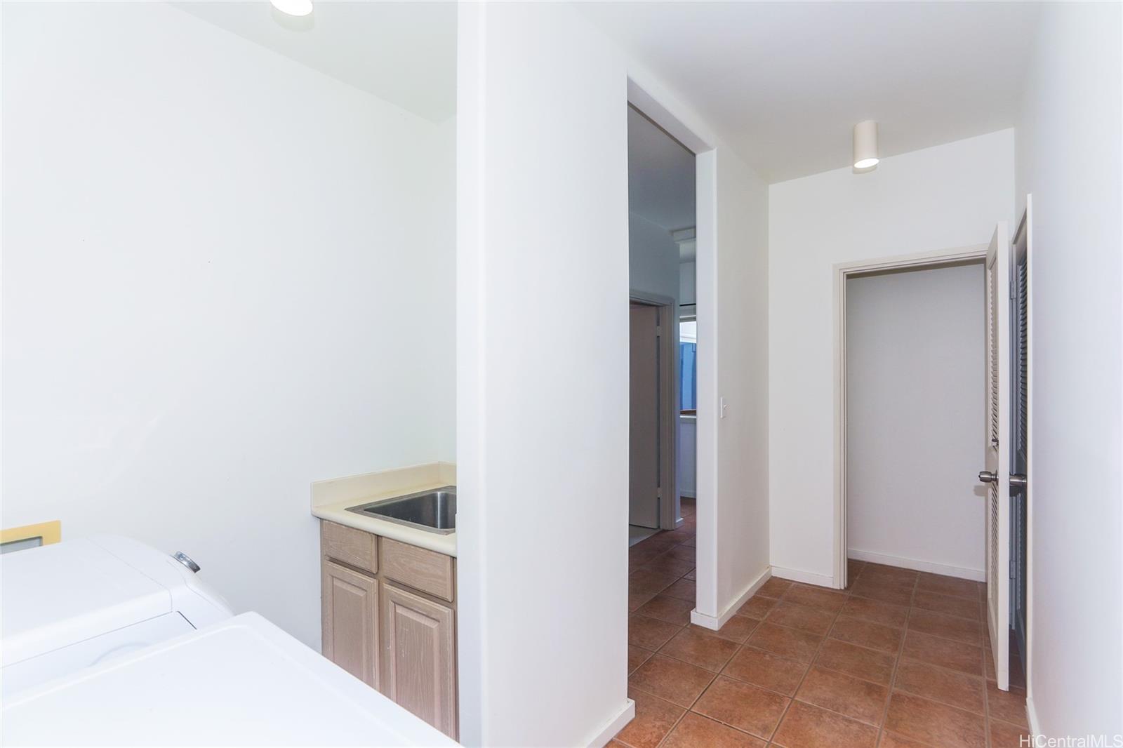 736  Ulili Street Kahala Area, Diamond Head home - photo 19 of 25