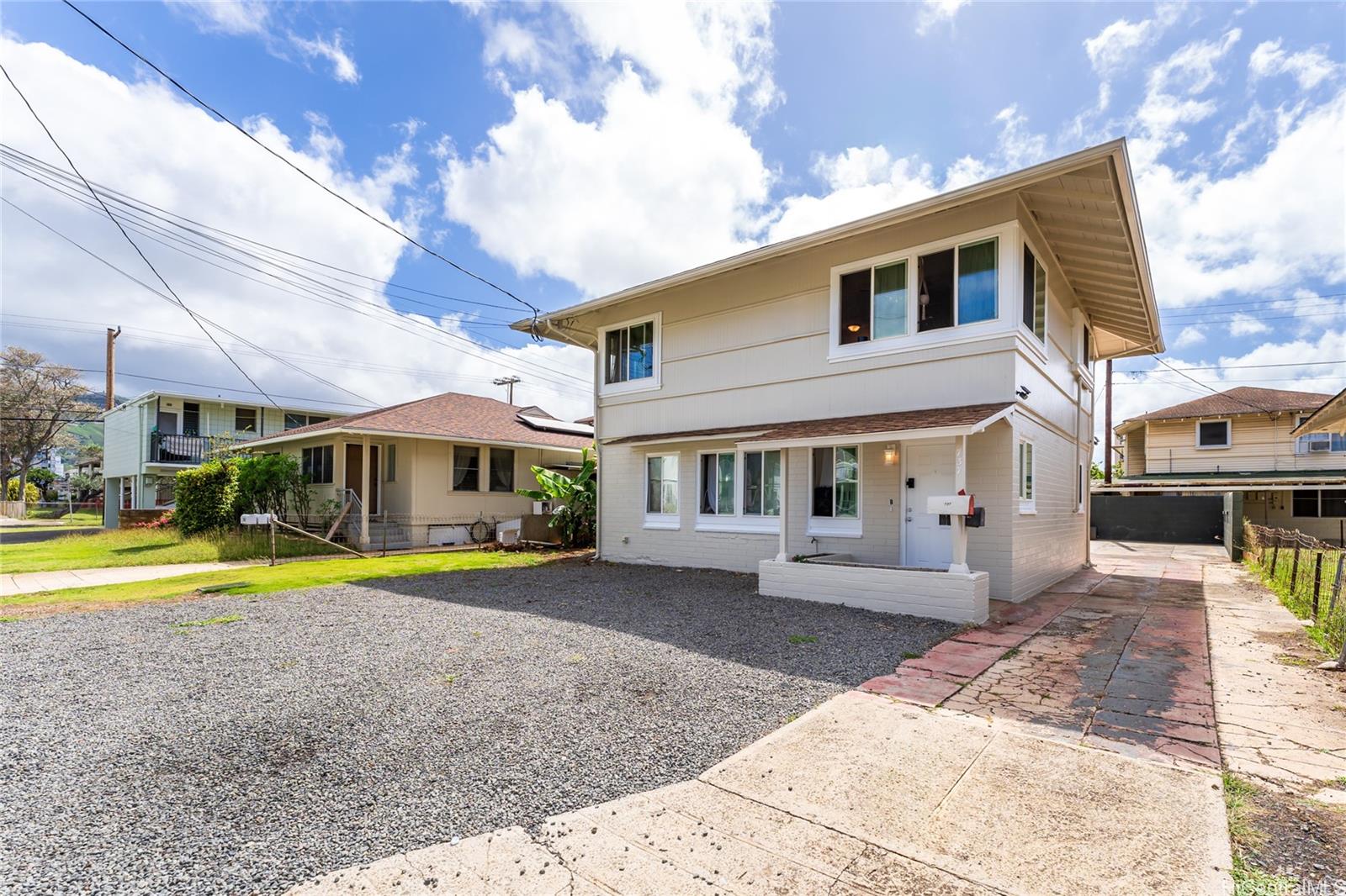 737  Hauoli St Mccully, Honolulu home - photo 17 of 19