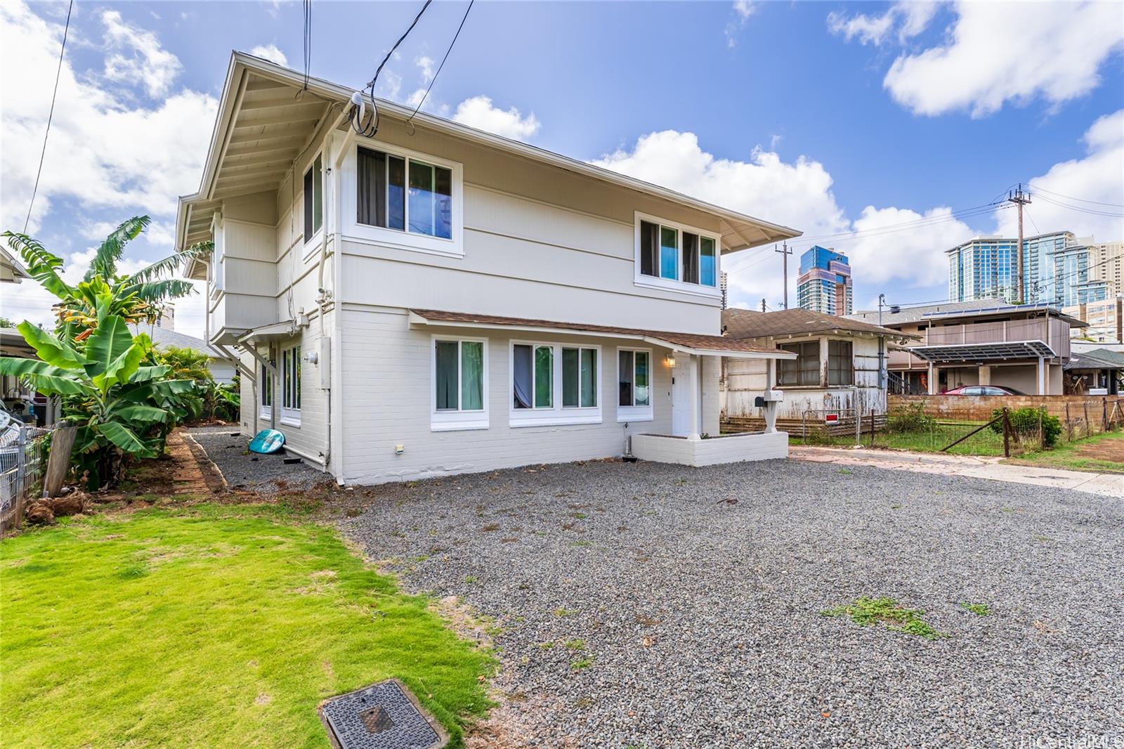 737  Hauoli St Mccully, Honolulu home - photo 18 of 19