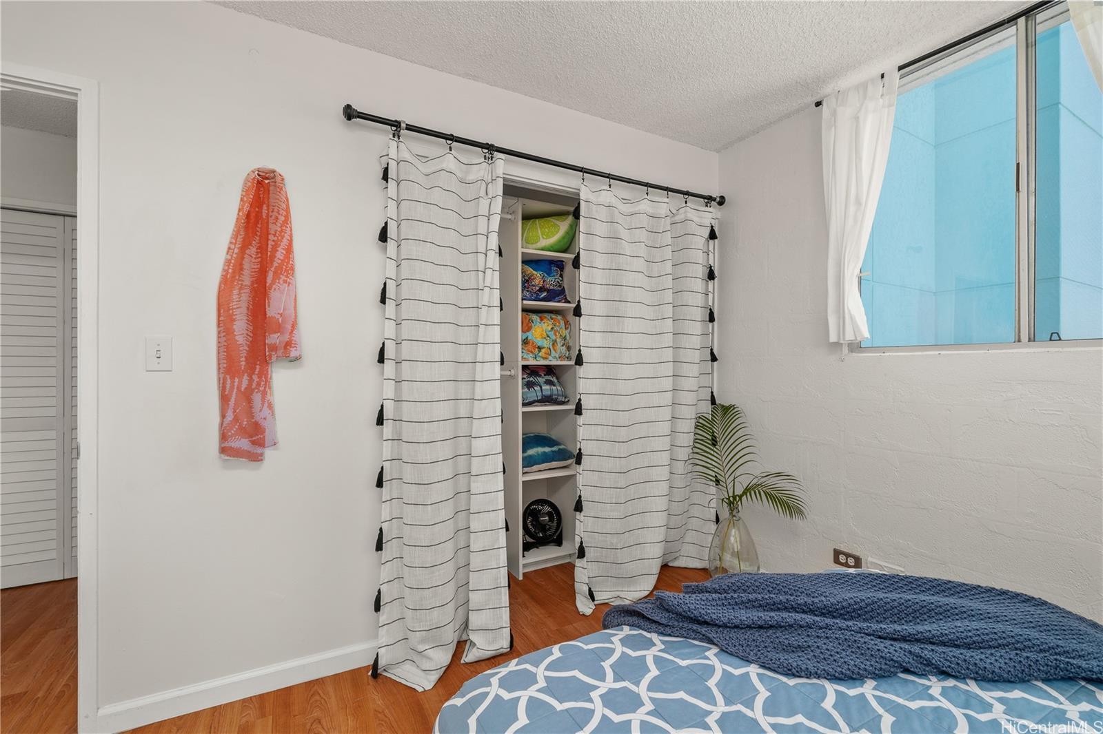 Summer Villa condo # 602, Honolulu, Hawaii - photo 16 of 25