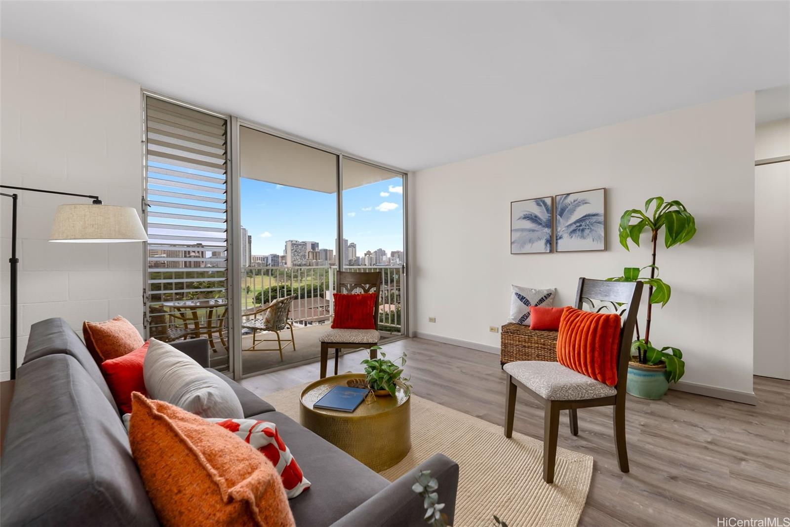 Summer Villa condo # 703, Honolulu, Hawaii - photo 2 of 19