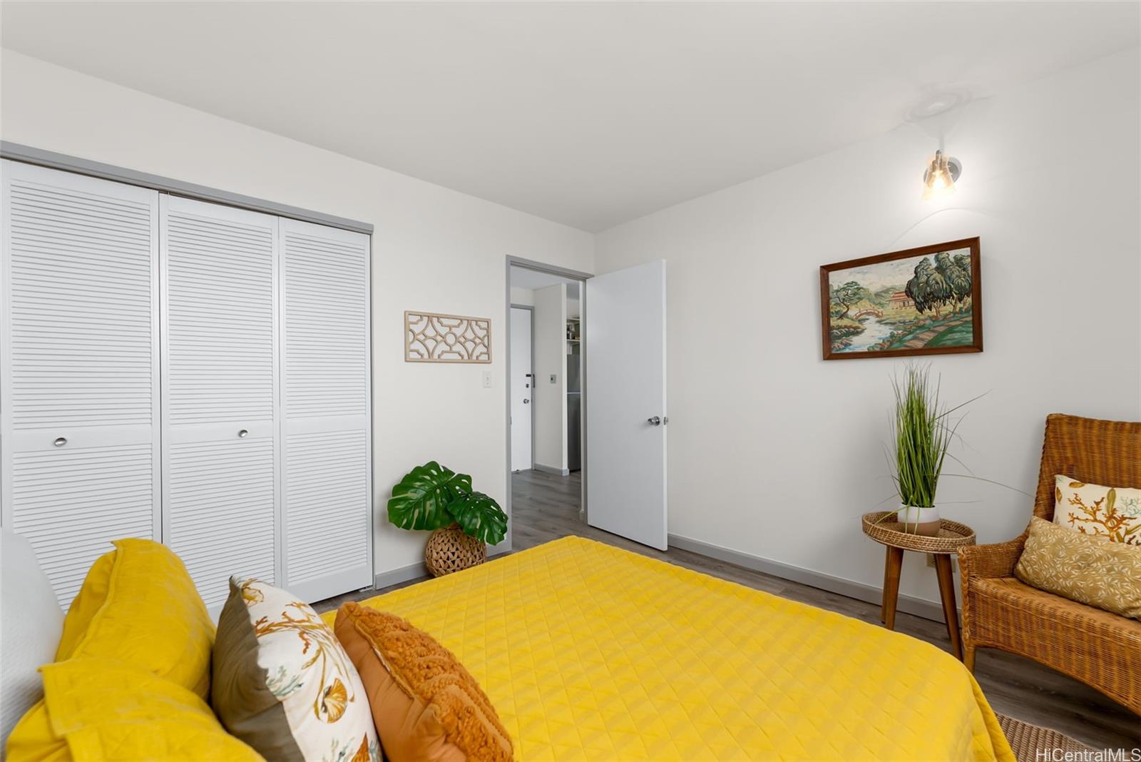 Summer Villa condo # 703, Honolulu, Hawaii - photo 9 of 19