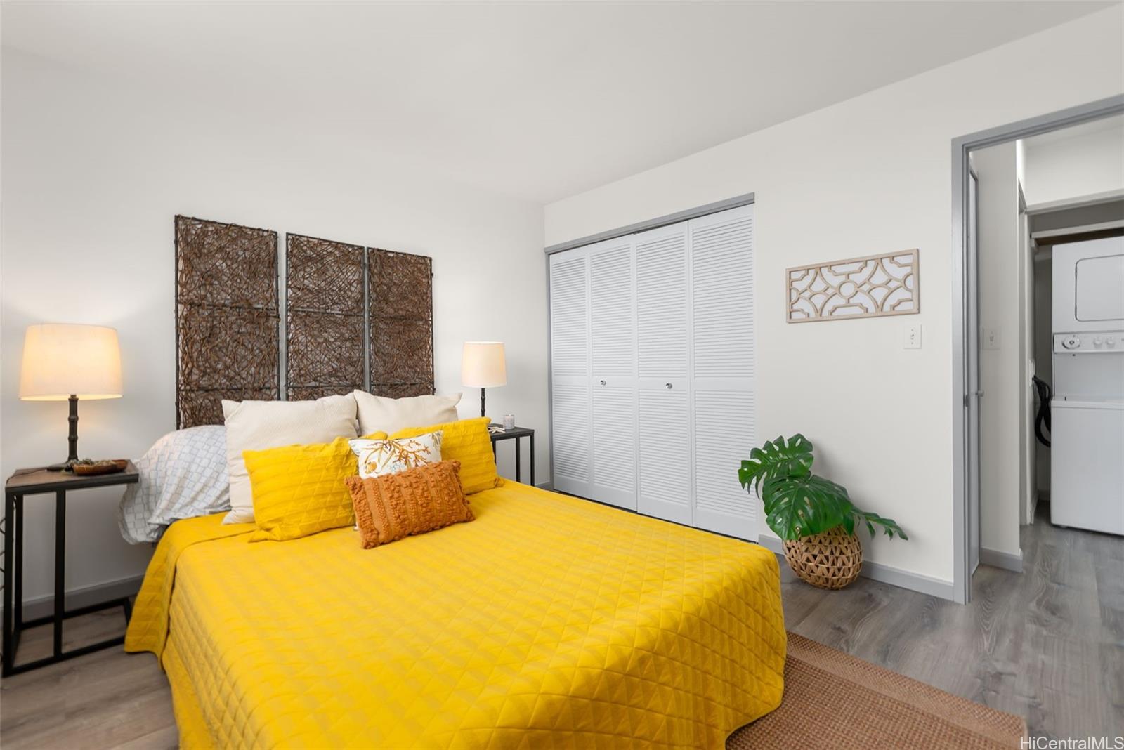 Summer Villa condo # 703, Honolulu, Hawaii - photo 10 of 19