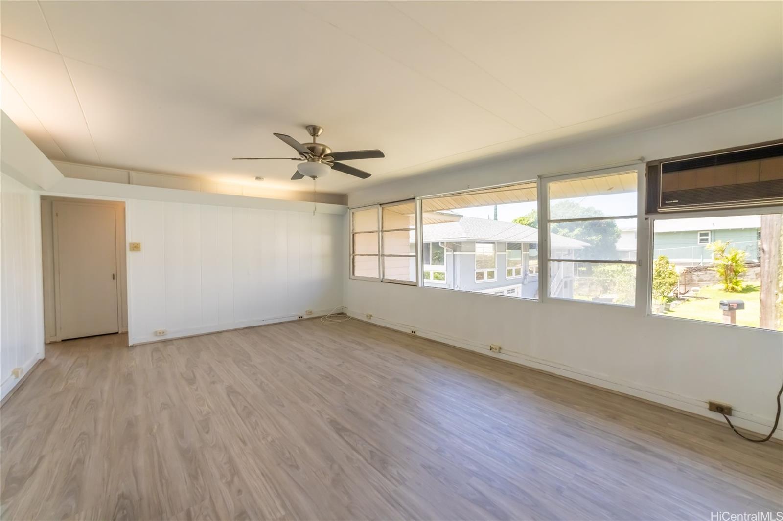 741  Alewa Drive Puunui, Honolulu home - photo 4 of 24