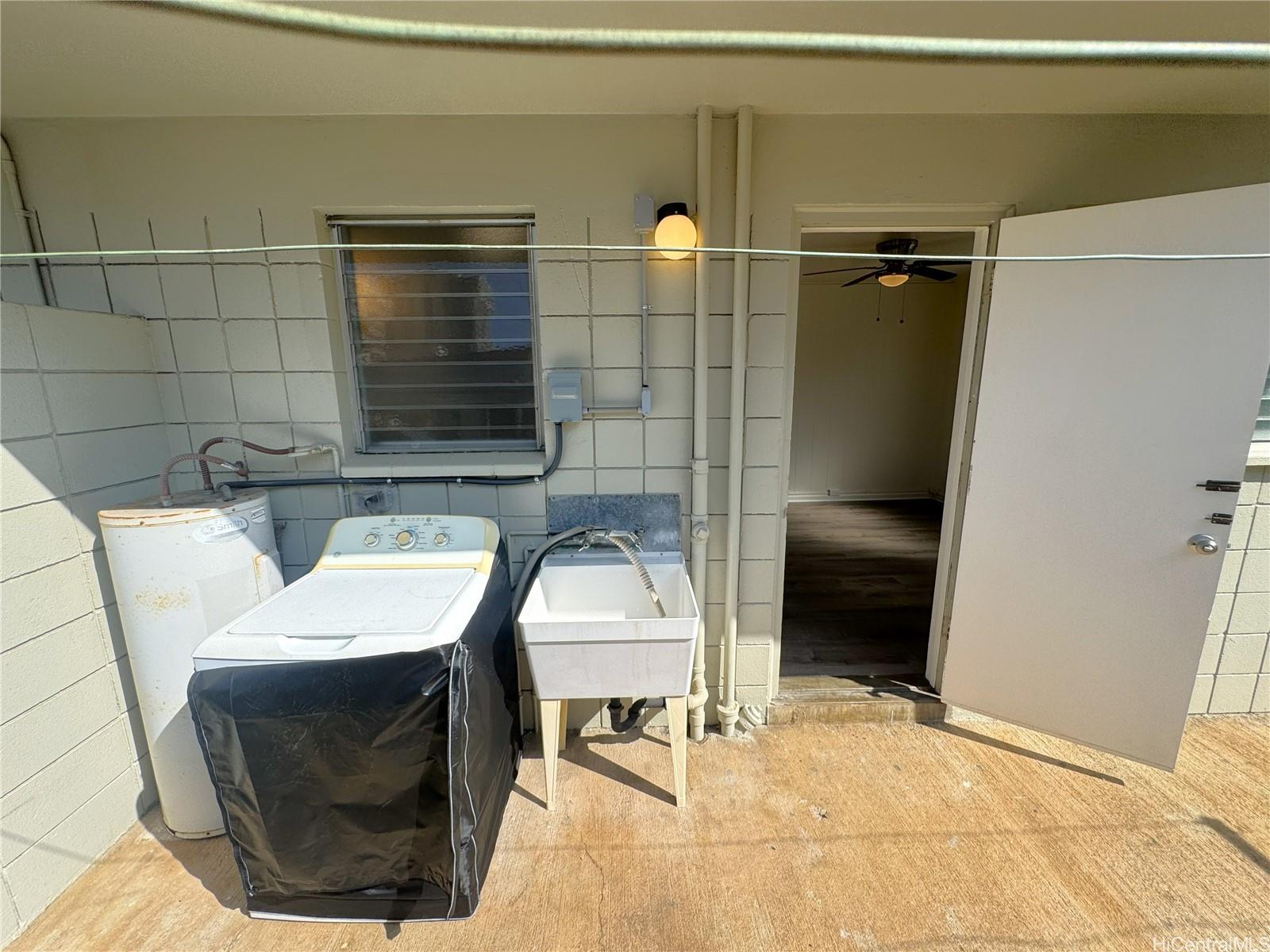 741 Hoawa St Honolulu - Rental - photo 10 of 12