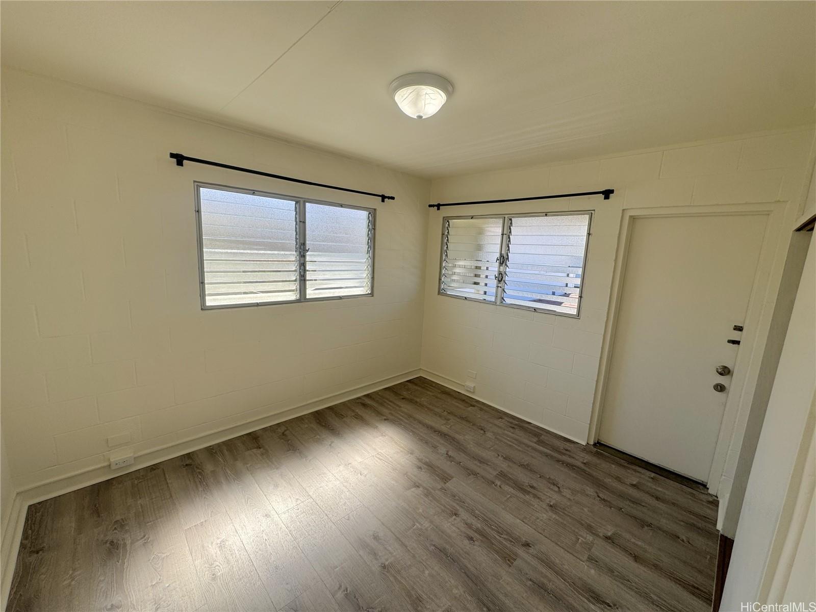 741 Hoawa St Honolulu - Rental - photo 4 of 12