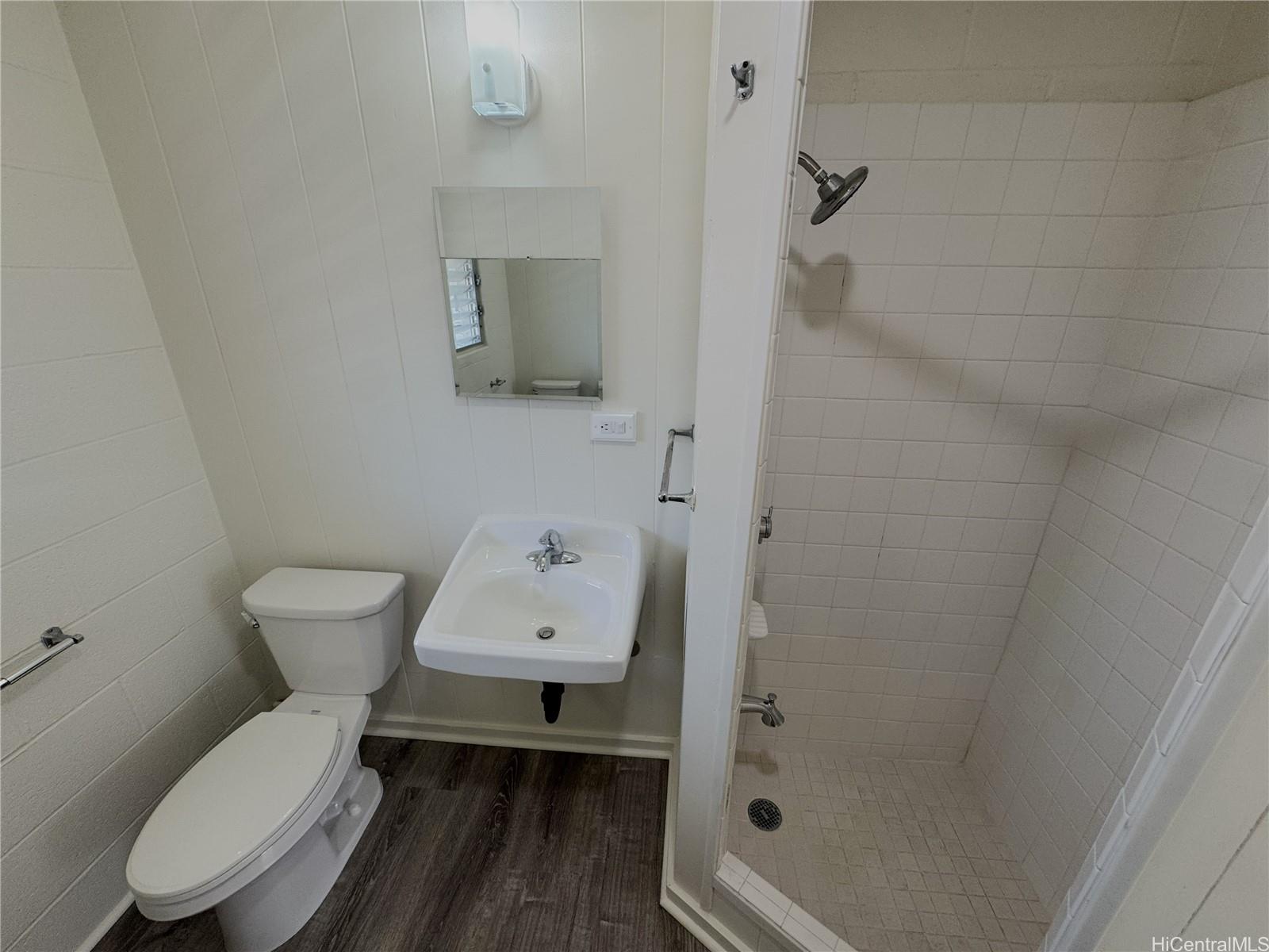 741 Hoawa St Honolulu - Rental - photo 7 of 12