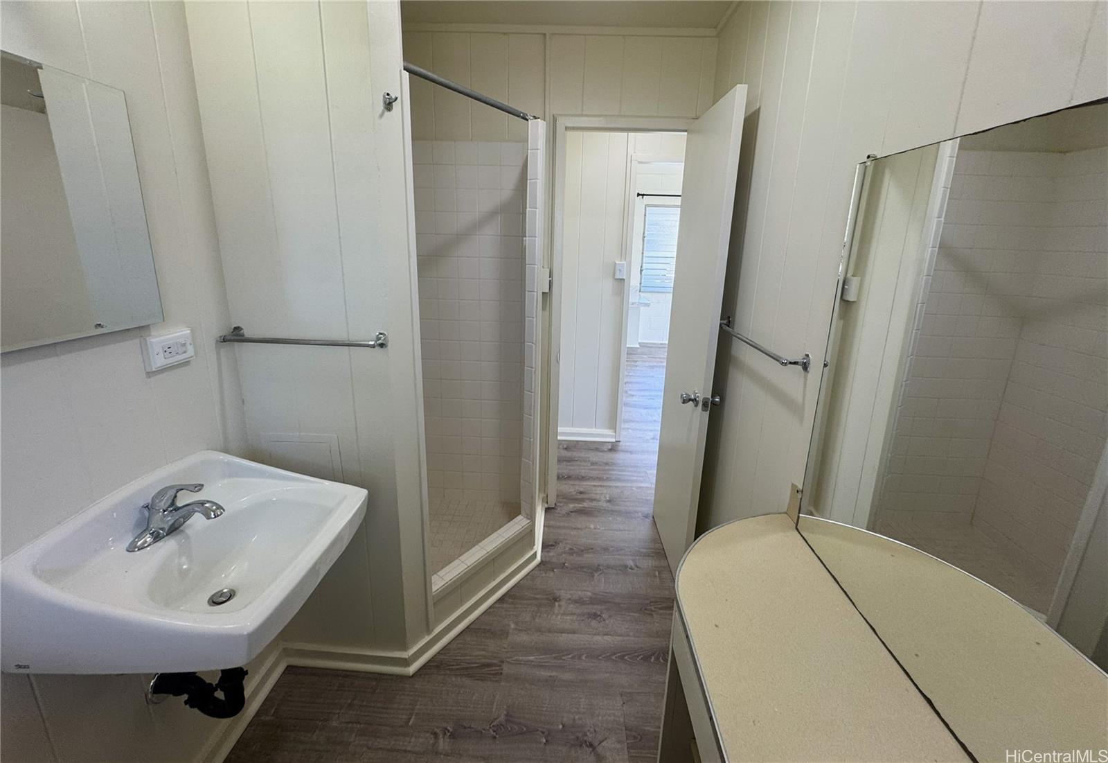 741 Hoawa St Honolulu - Rental - photo 8 of 12