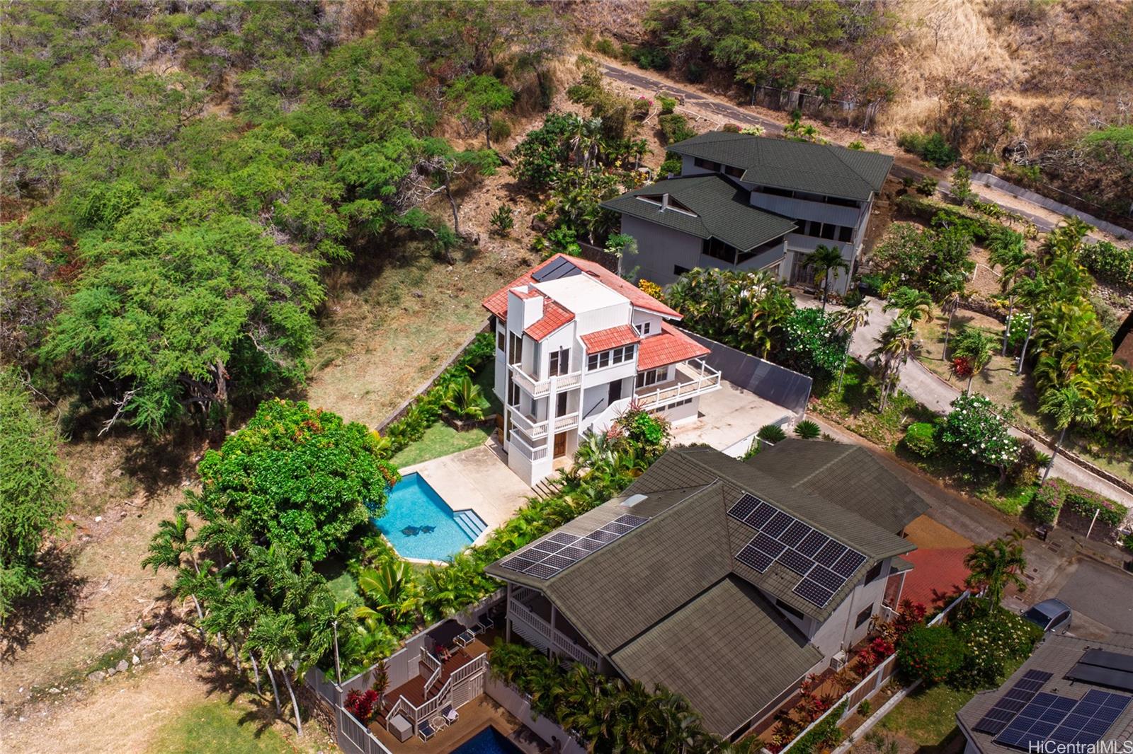 7421  Mokuhano Place Kalama Valley, Hawaii Kai home - photo 23 of 25