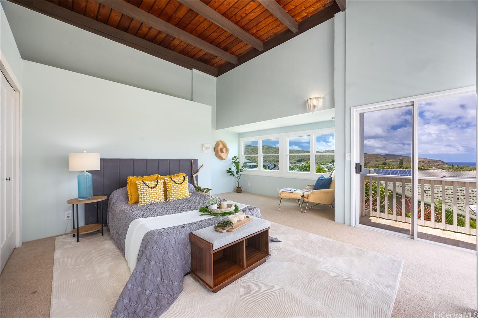 7421  Mokuhano Place Kalama Valley, Hawaii Kai home - photo 10 of 25