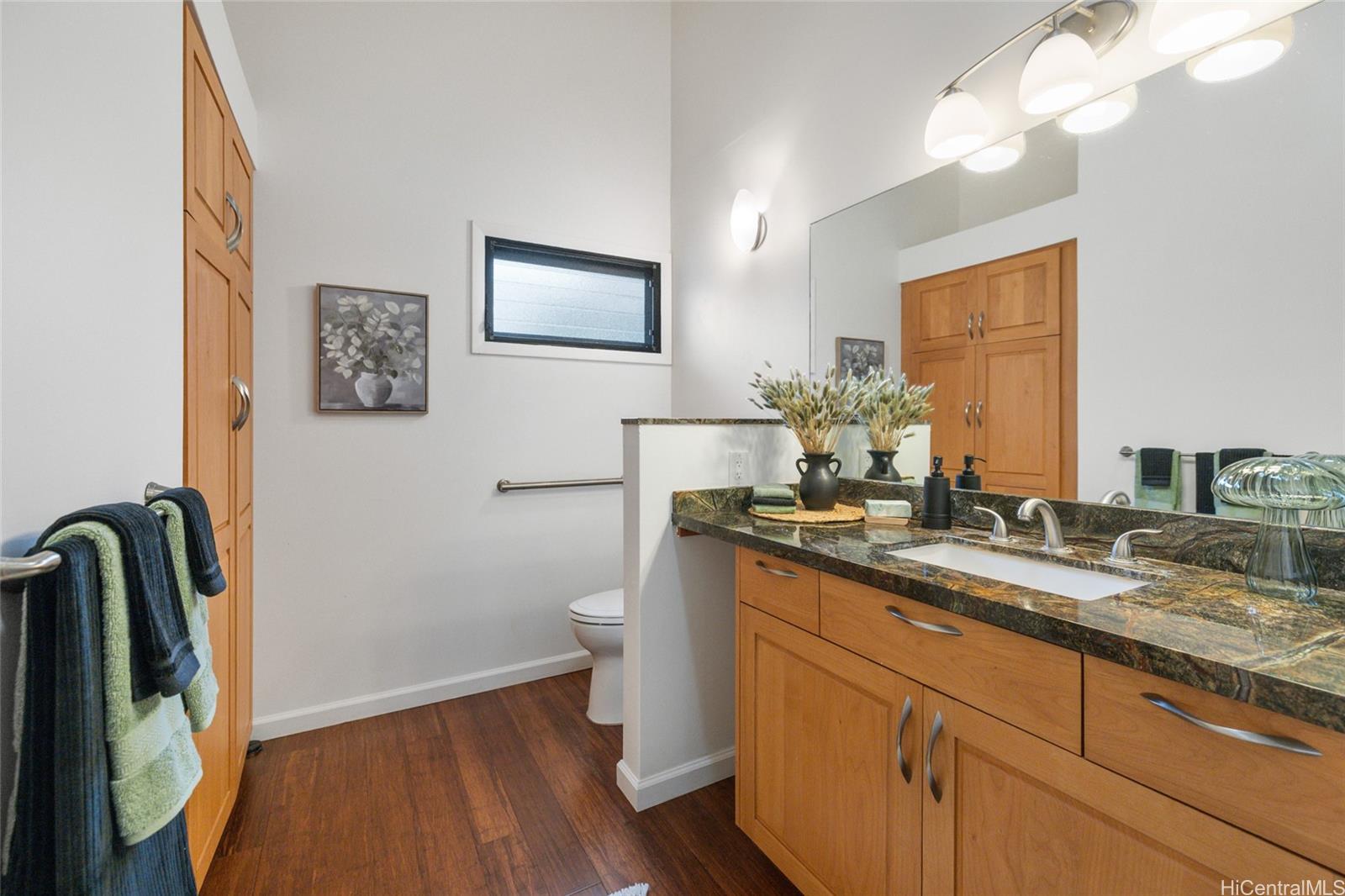 7440  Kamehame Place Kamehame Ridge, Hawaii Kai home - photo 13 of 25