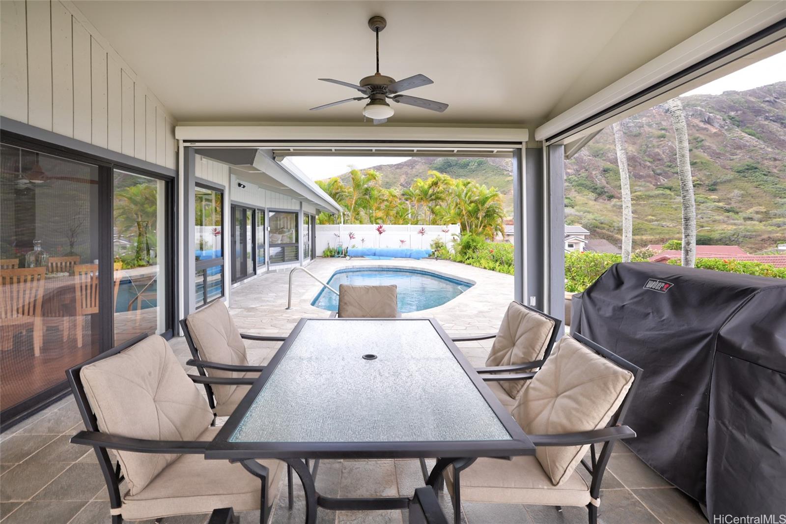 7440  Kamehame Place Kamehame Ridge, Hawaii Kai home - photo 15 of 25