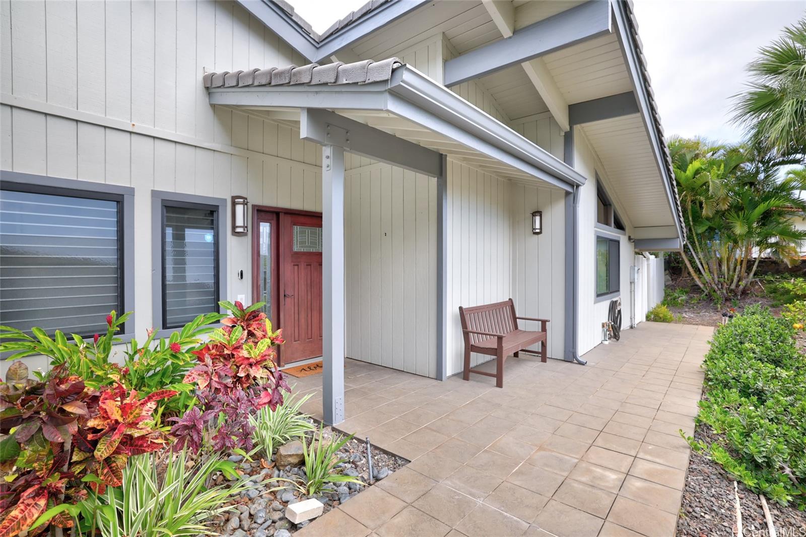 7440  Kamehame Place Kamehame Ridge, Hawaii Kai home - photo 19 of 25