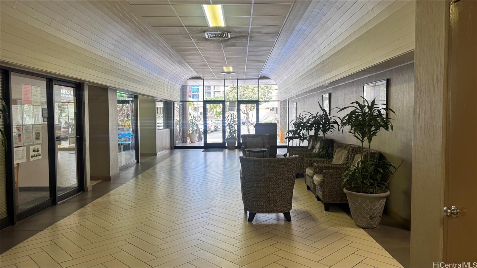 Pacific Grand condo # 1015, Honolulu, Hawaii - photo 7 of 7