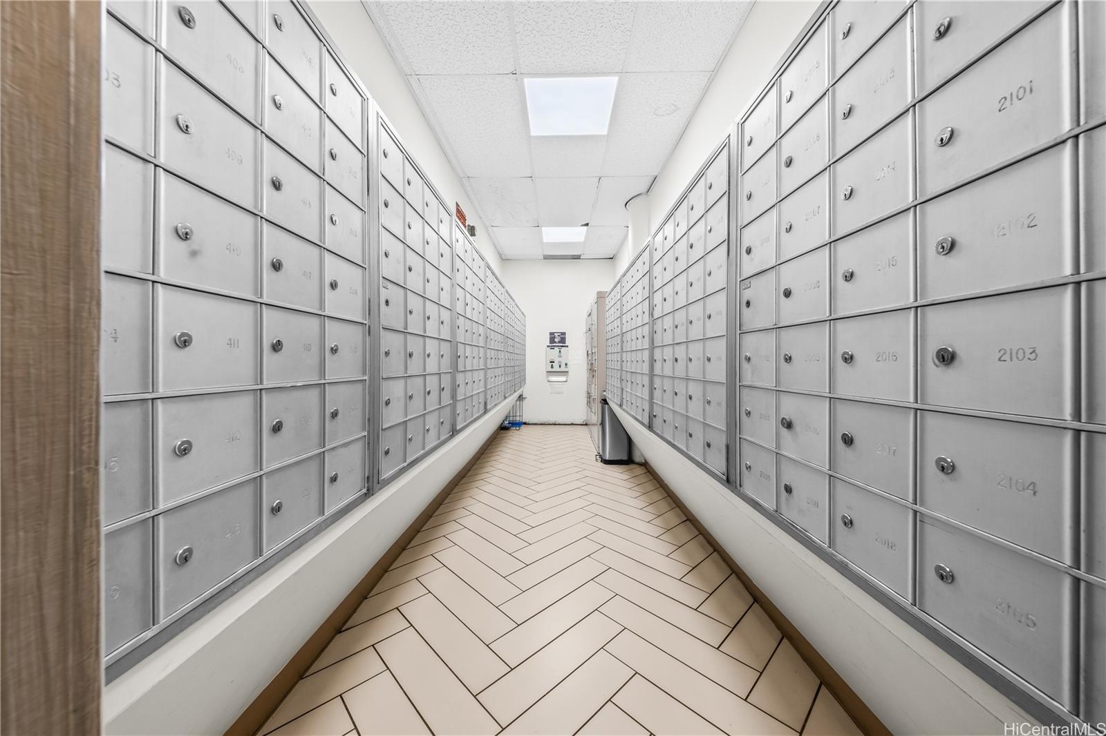 Pacific Grand condo # 1405, Honolulu, Hawaii - photo 18 of 19