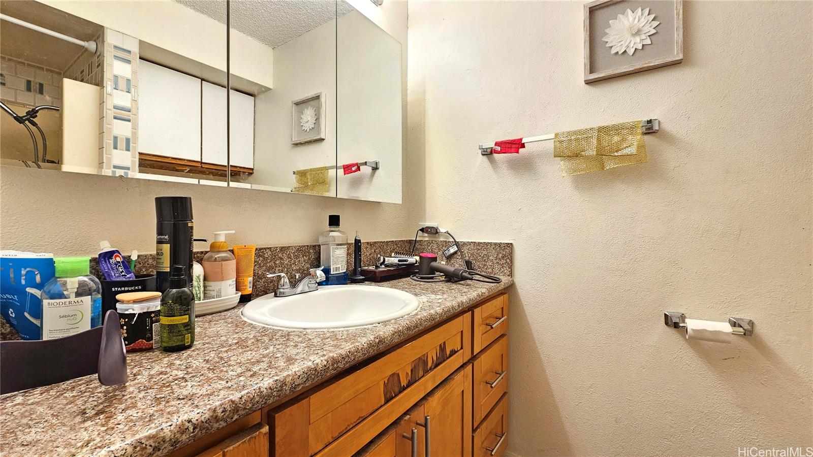 Pacific Grand condo # 1617, Honolulu, Hawaii - photo 10 of 19