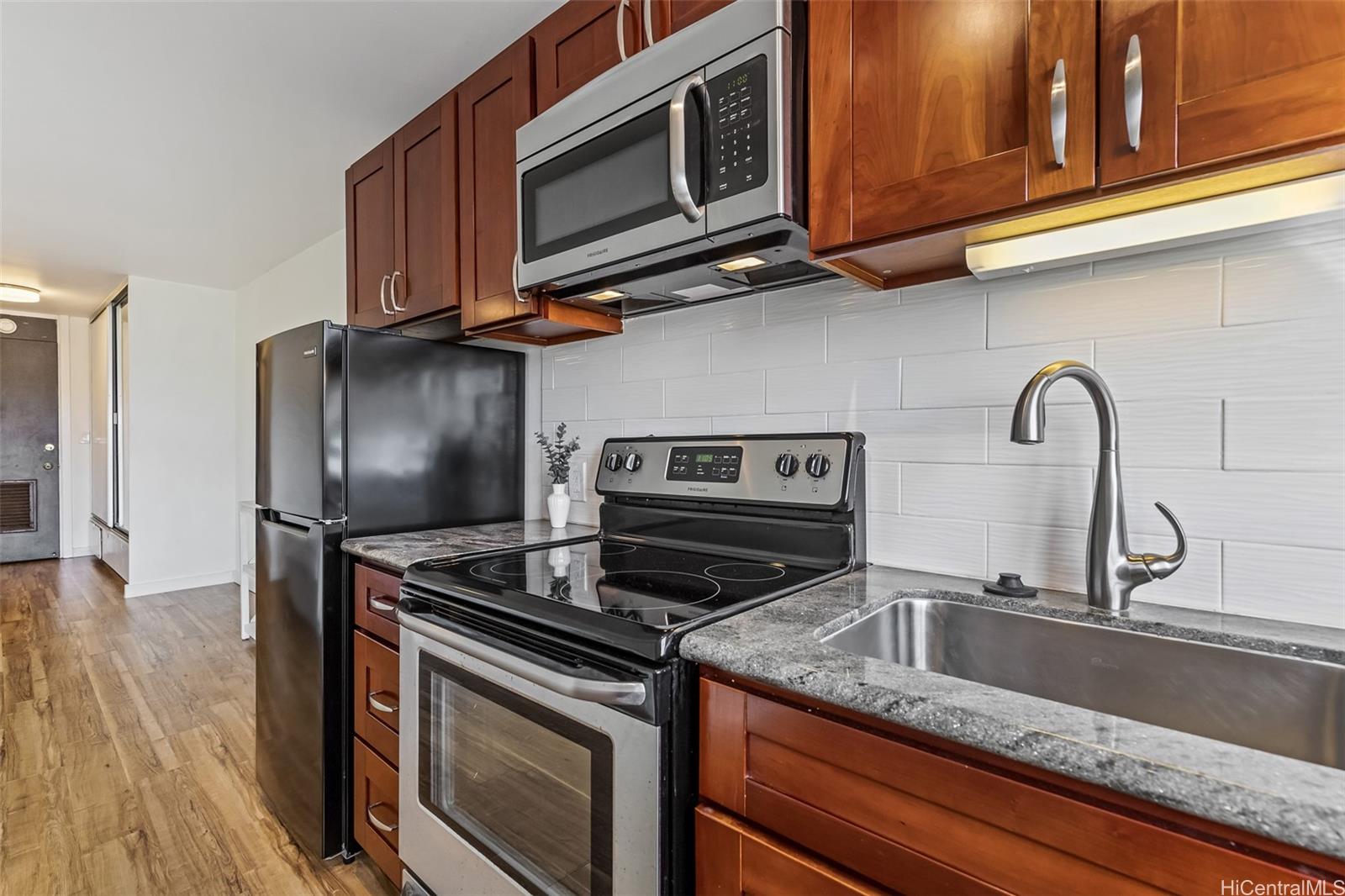 Pacific Grand condo # 1815, Honolulu, Hawaii - photo 3 of 15