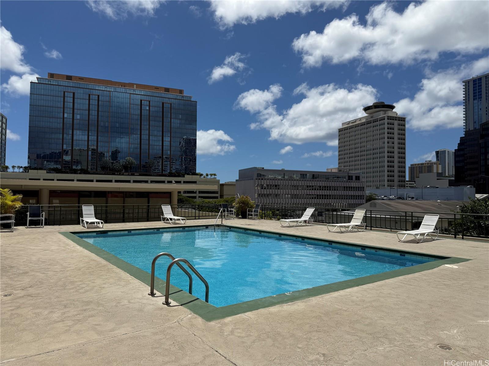 Pacific Grand condo # 2112, Honolulu, Hawaii - photo 8 of 13