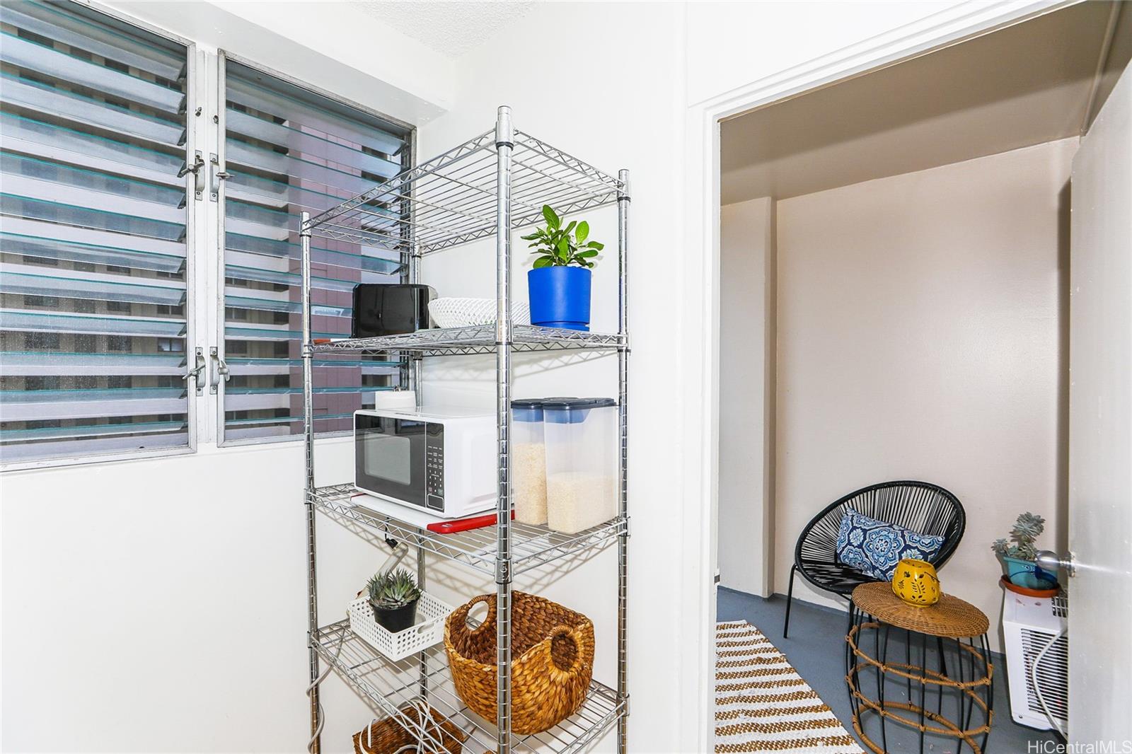 Pacific Grand condo # 613, Honolulu, Hawaii - photo 4 of 20