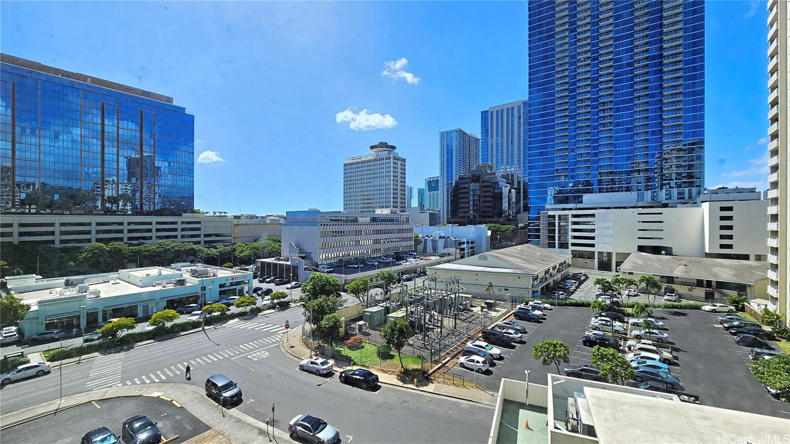 Pacific Grand condo # 617, Honolulu, Hawaii - photo 4 of 13