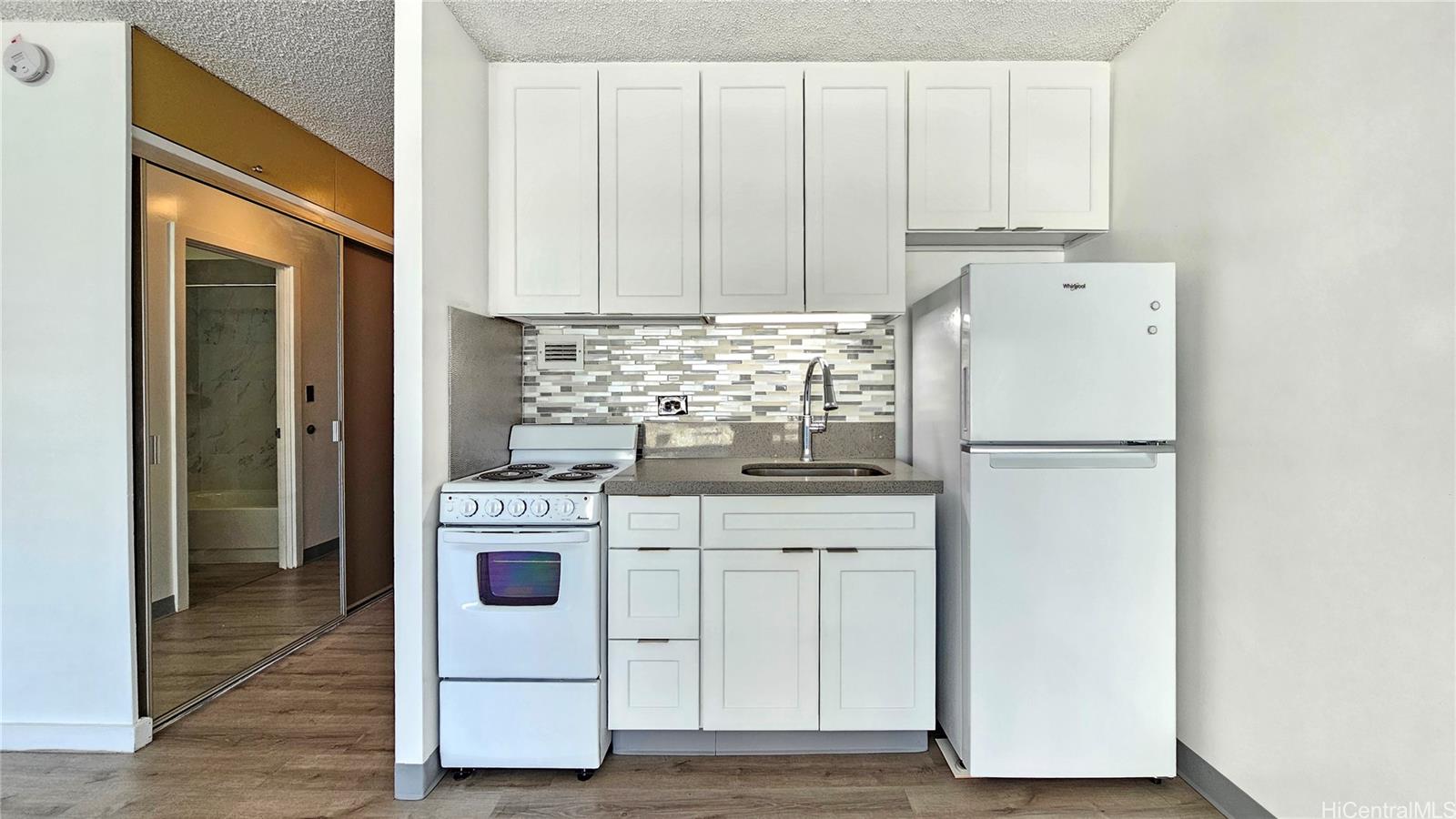 Pacific Grand condo # 801, Honolulu, Hawaii - photo 4 of 23