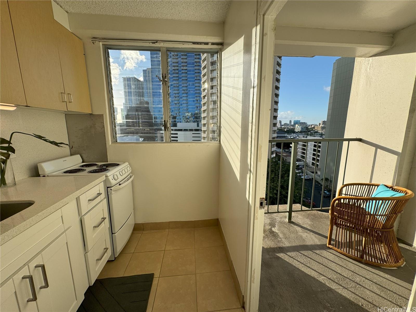 Pacific Grand condo # 902, Honolulu, Hawaii - photo 2 of 24