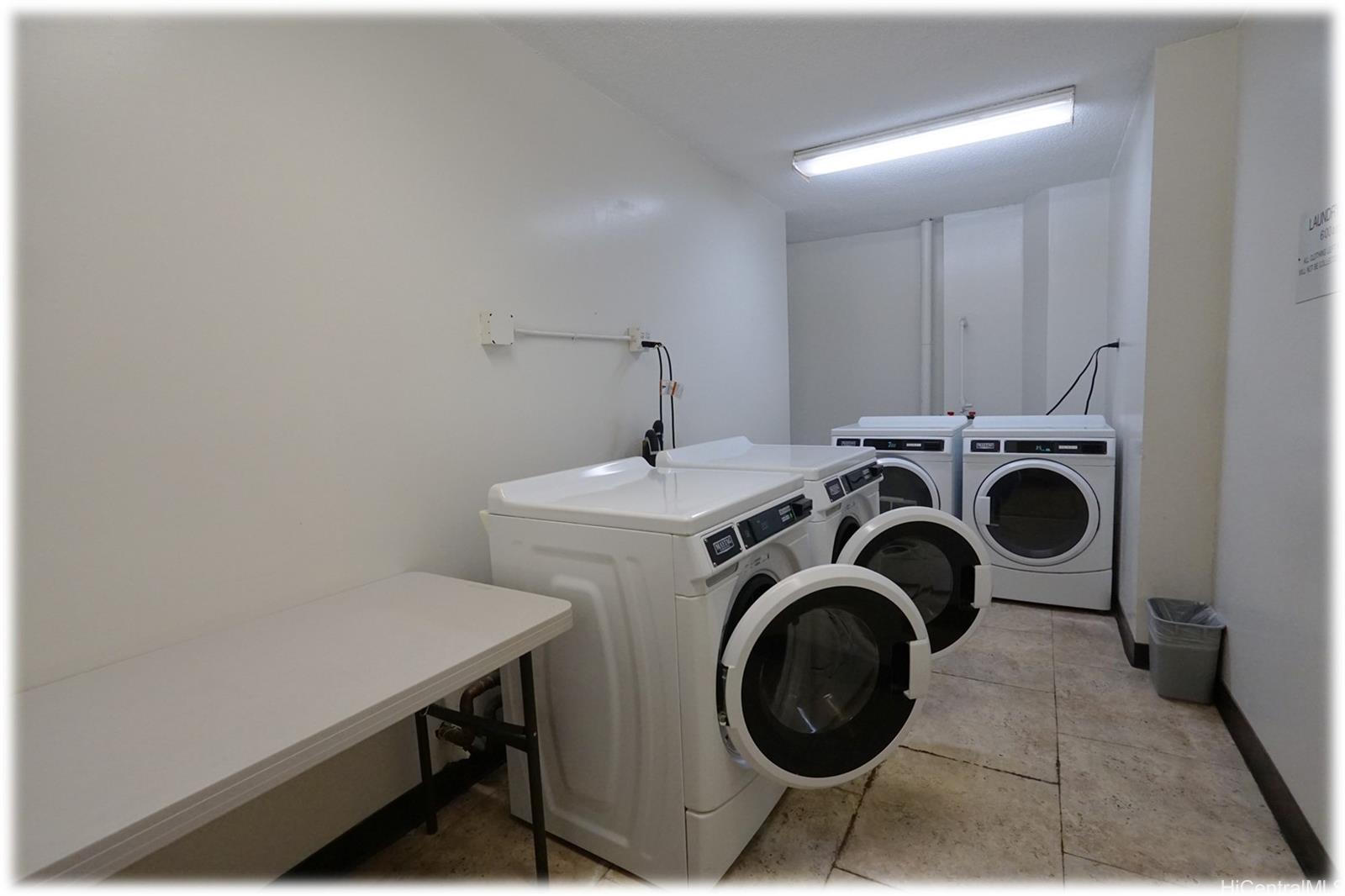 747 Amana St Honolulu - Rental - photo 8 of 11