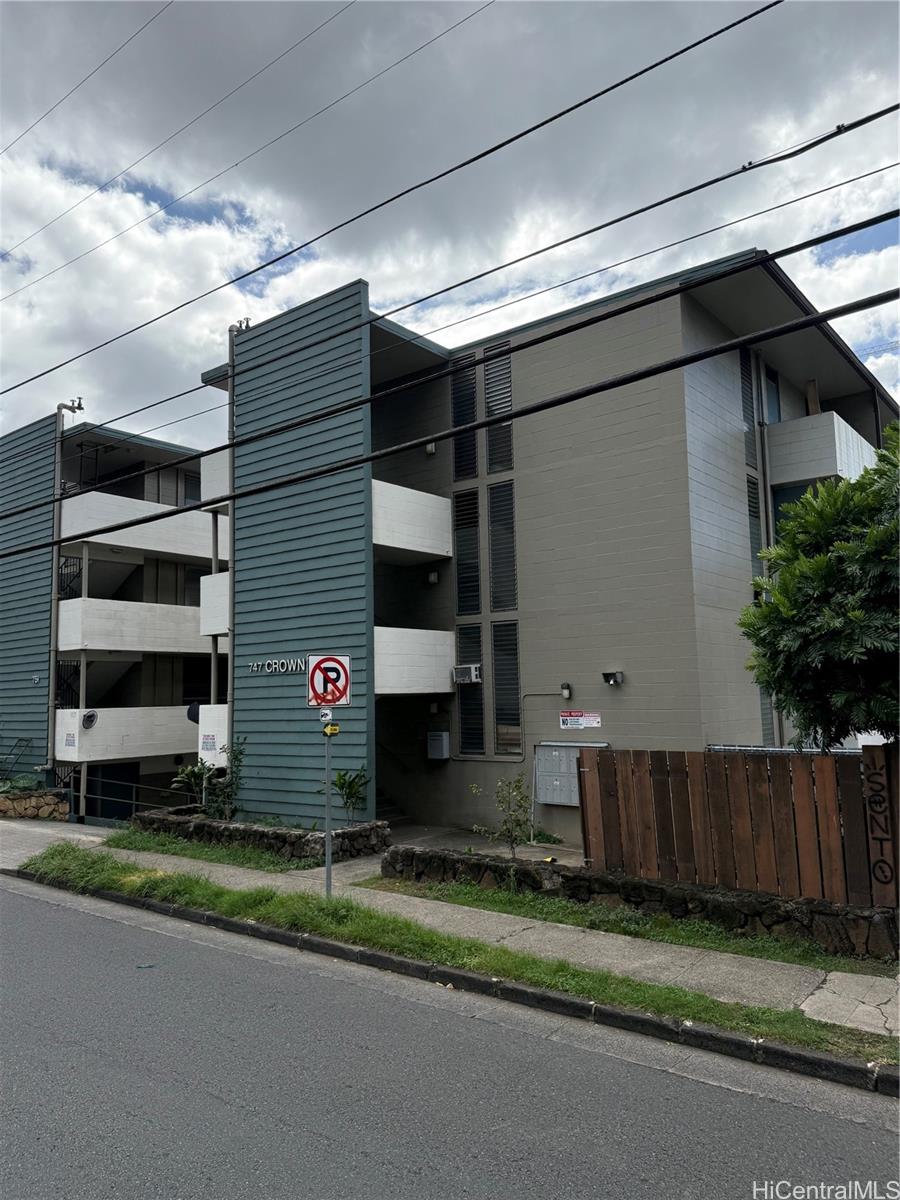 Crown Kinau condo # 14, Honolulu, Hawaii - photo 19 of 23