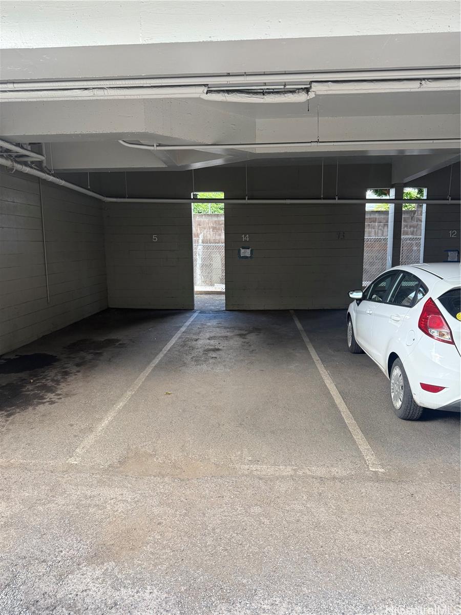 Crown Kinau condo # 14, Honolulu, Hawaii - photo 22 of 23