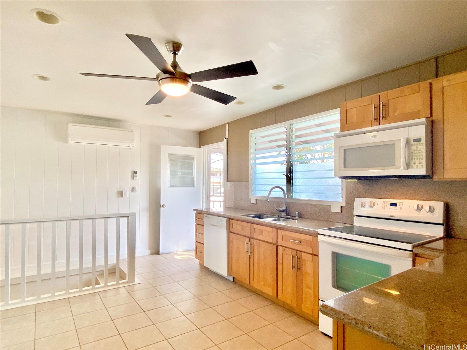 748 Luawai St Honolulu - Rental - photo 24 of 25