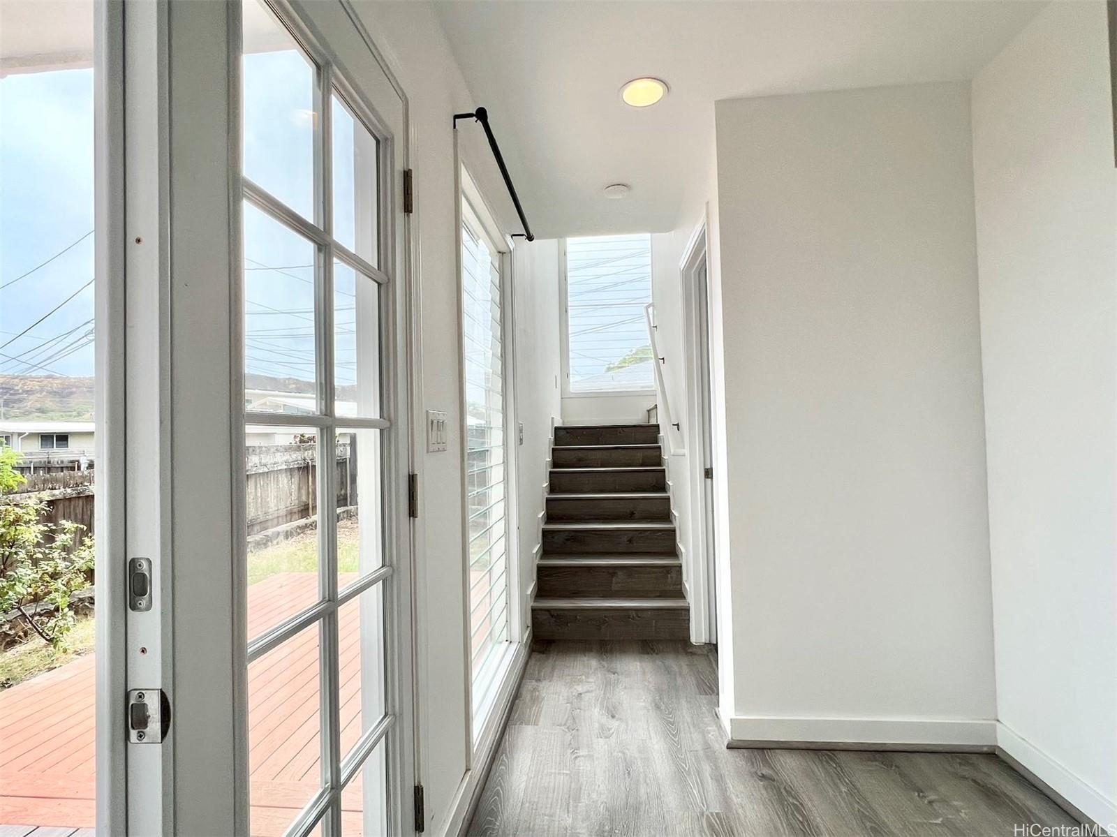 748 Luawai St Honolulu - Rental - photo 9 of 25