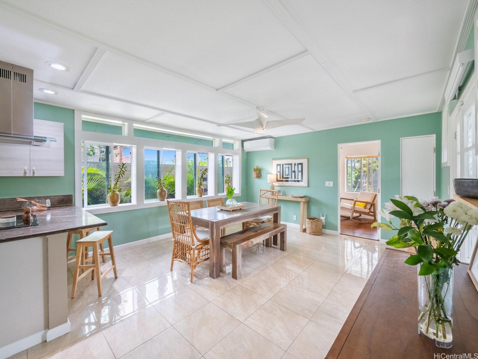 749  Oneawa Street Coconut Grove, Kailua home - photo 5 of 25