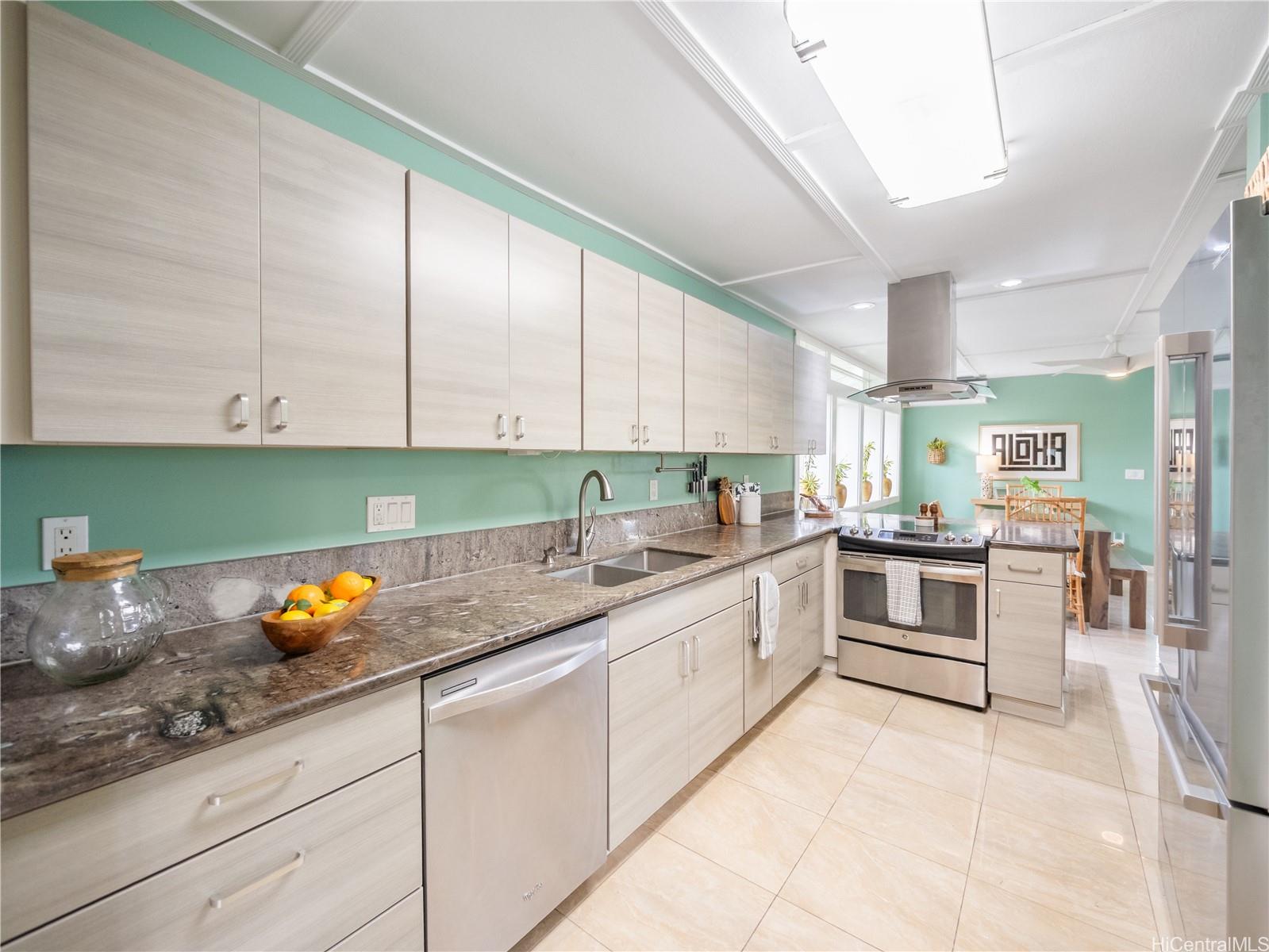 749  Oneawa Street Coconut Grove, Kailua home - photo 7 of 25