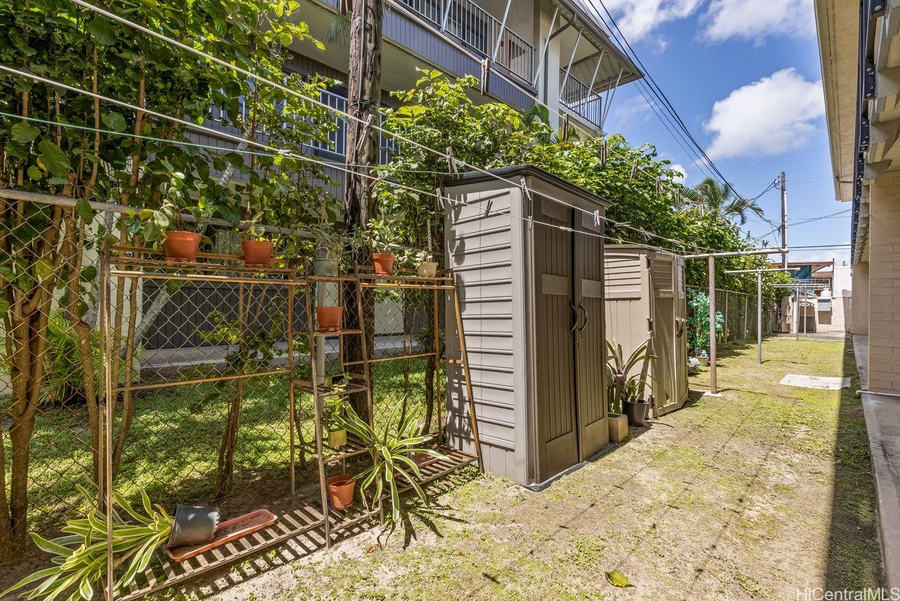 75 Kihapai condo # 3, Kailua, Hawaii - photo 16 of 22