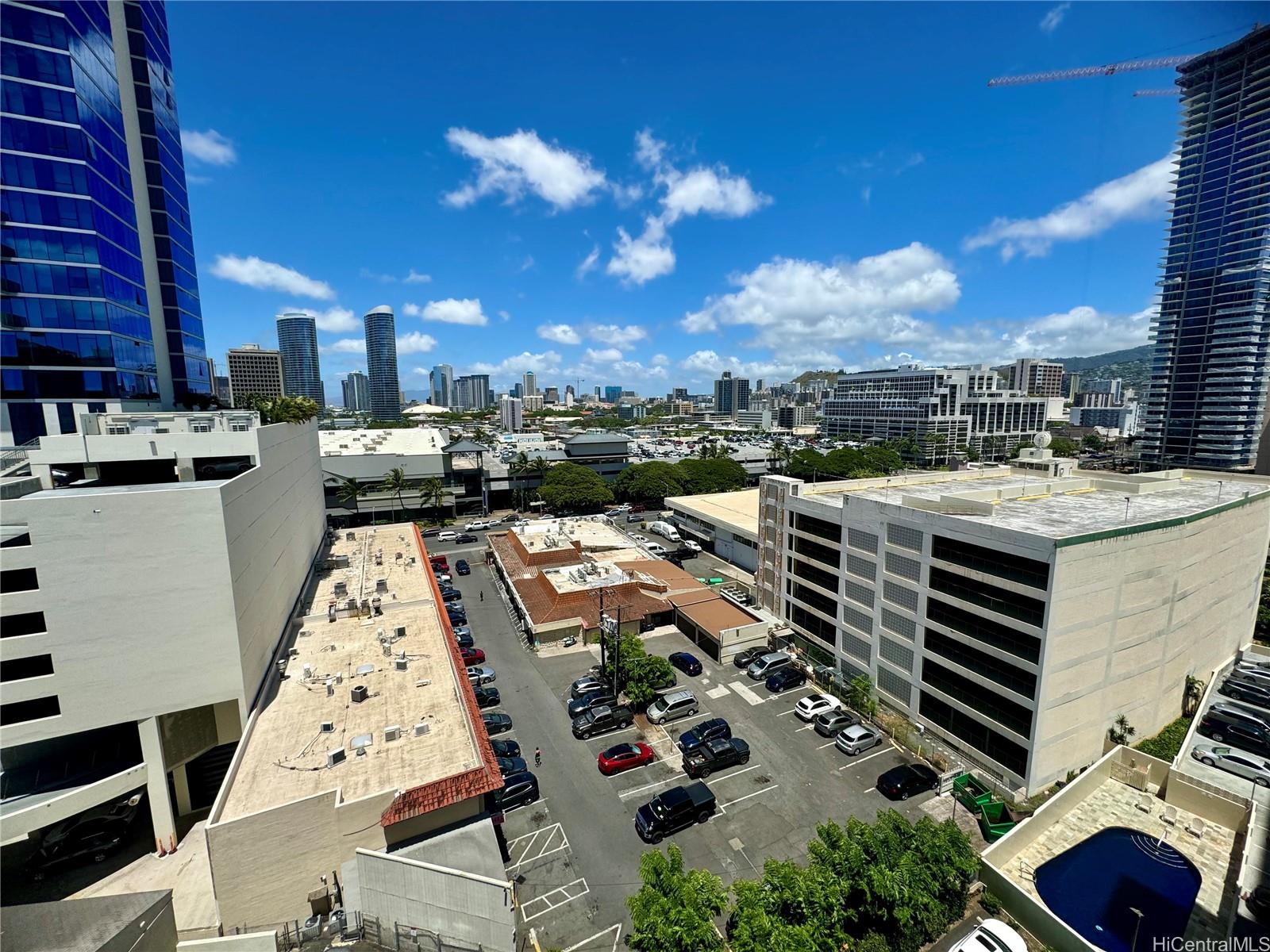 Holiday Village condo # 1102, Honolulu, Hawaii - photo 14 of 17