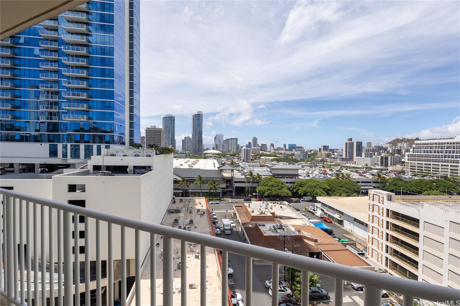 Holiday Village condo # 1102, Honolulu, Hawaii - photo 9 of 17