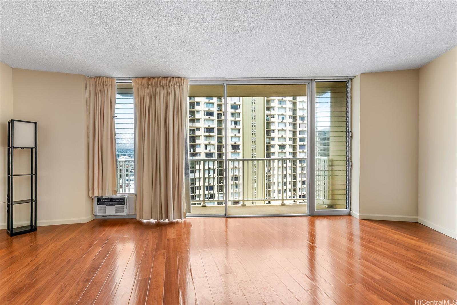 Holiday Village condo # 1207, Honolulu, Hawaii - photo 11 of 25