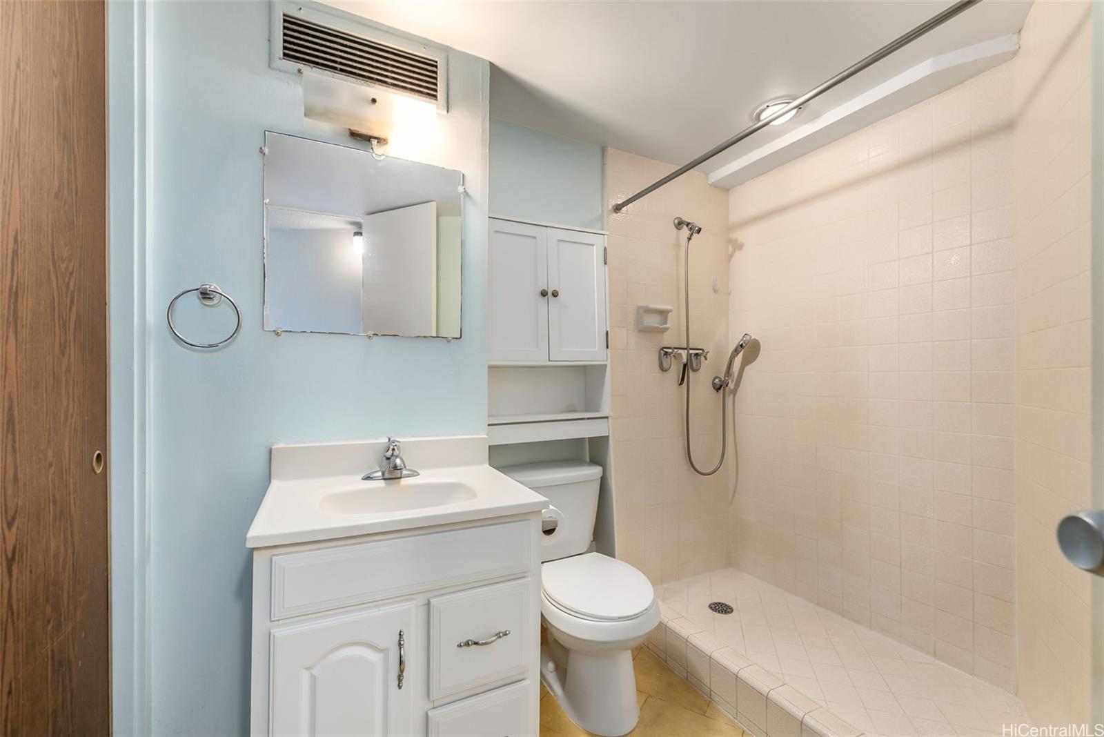 Holiday Village condo # 1207, Honolulu, Hawaii - photo 12 of 25