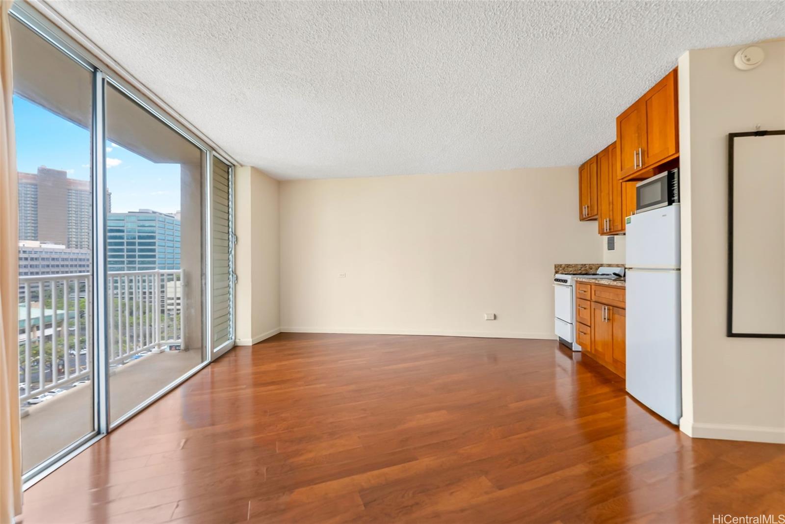 Holiday Village condo # 1207, Honolulu, Hawaii - photo 8 of 25