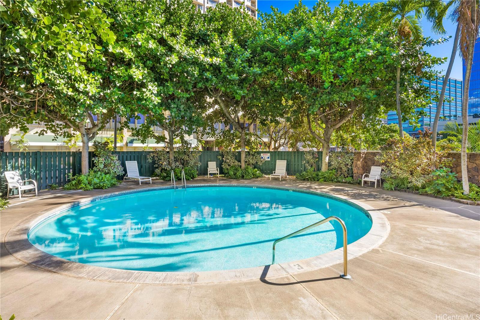 Holiday Village condo # 1211, Honolulu, Hawaii - photo 9 of 12