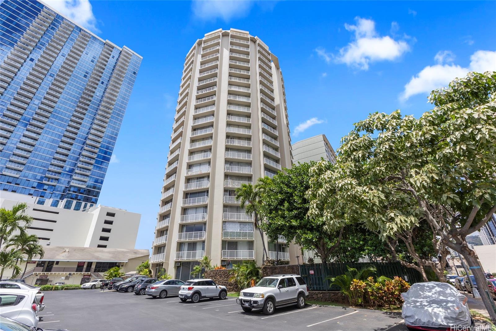 Holiday Village condo # 1302, Honolulu, Hawaii - photo 17 of 24