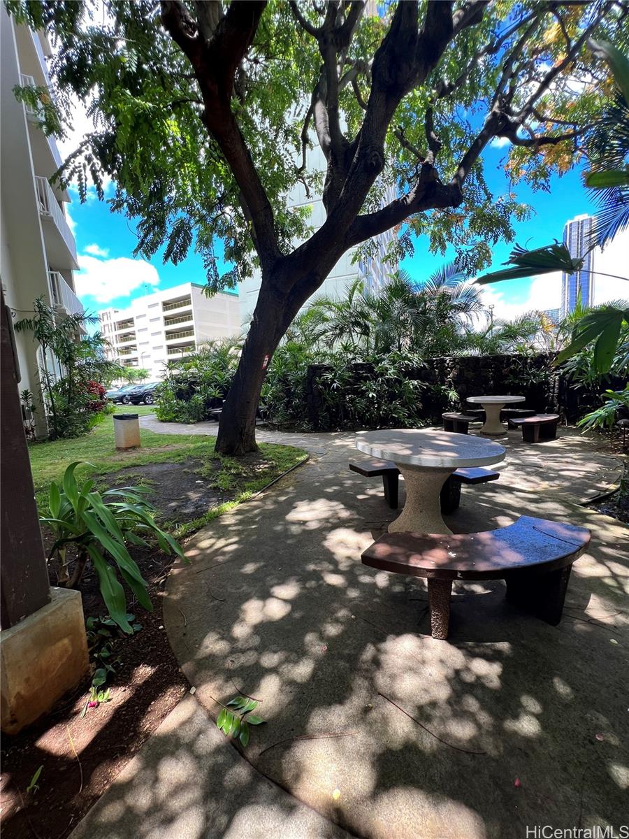 Holiday Village condo # 1504, Honolulu, Hawaii - photo 11 of 12