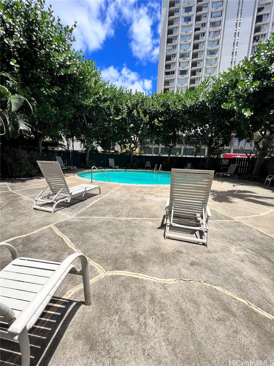 Holiday Village condo # 1504, Honolulu, Hawaii - photo 12 of 12