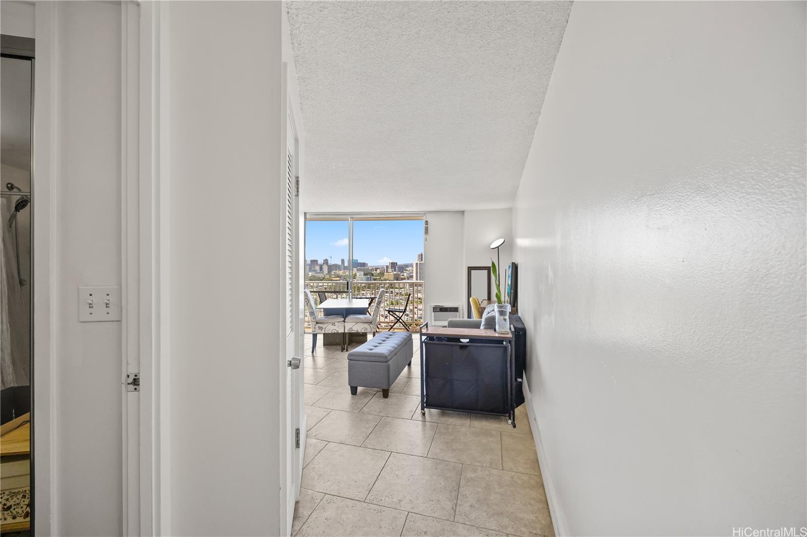 Holiday Village condo # 1702, Honolulu, Hawaii - photo 18 of 25