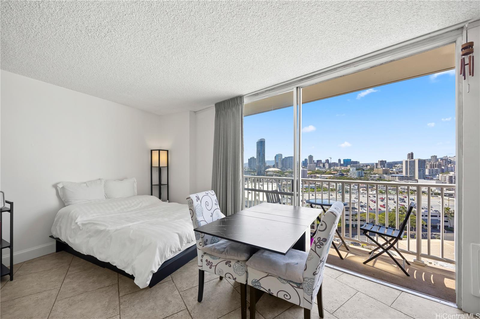 Holiday Village condo # 1702, Honolulu, Hawaii - photo 7 of 25