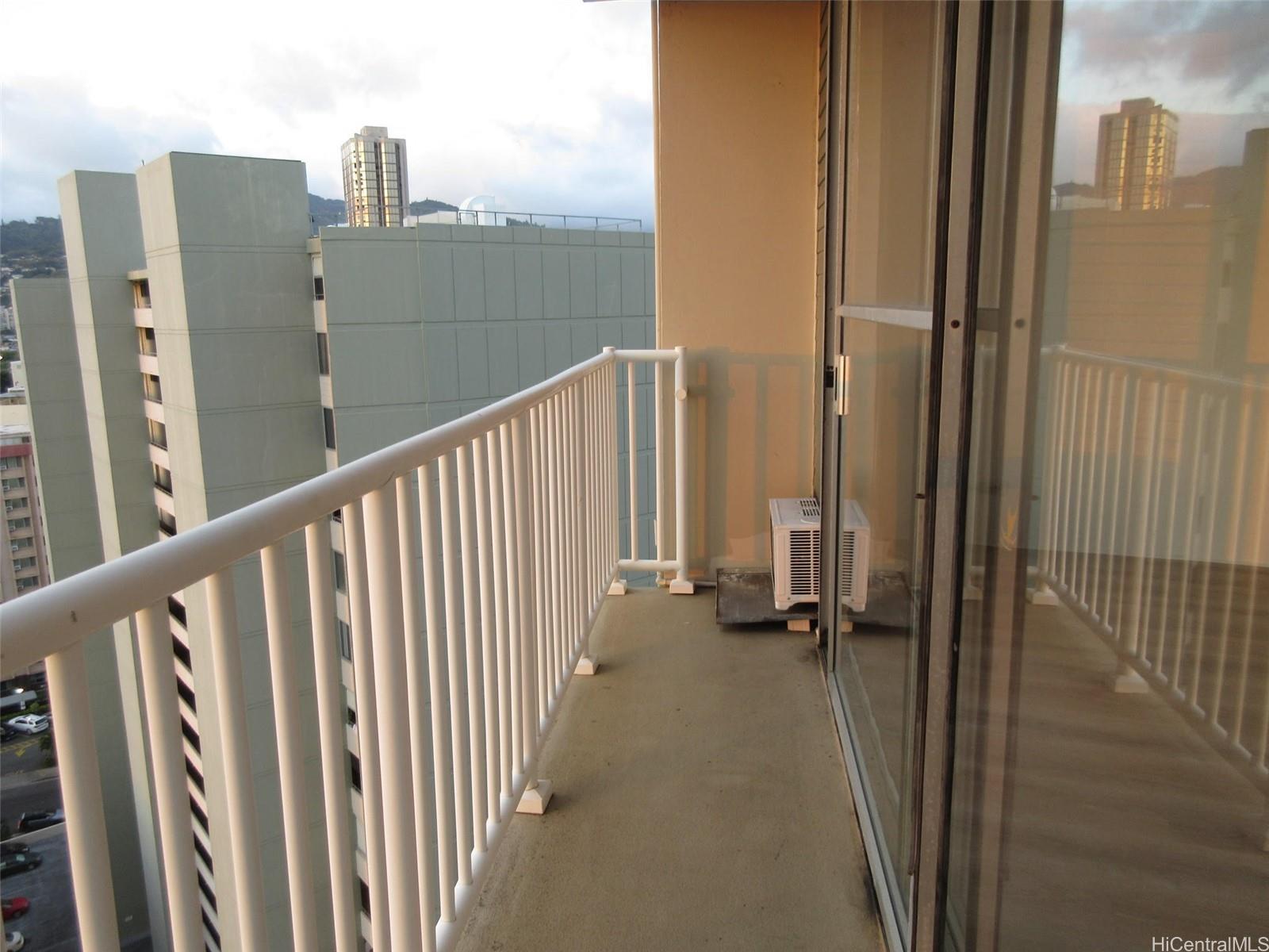 Holiday Village condo # 1902, Honolulu, Hawaii - photo 6 of 21