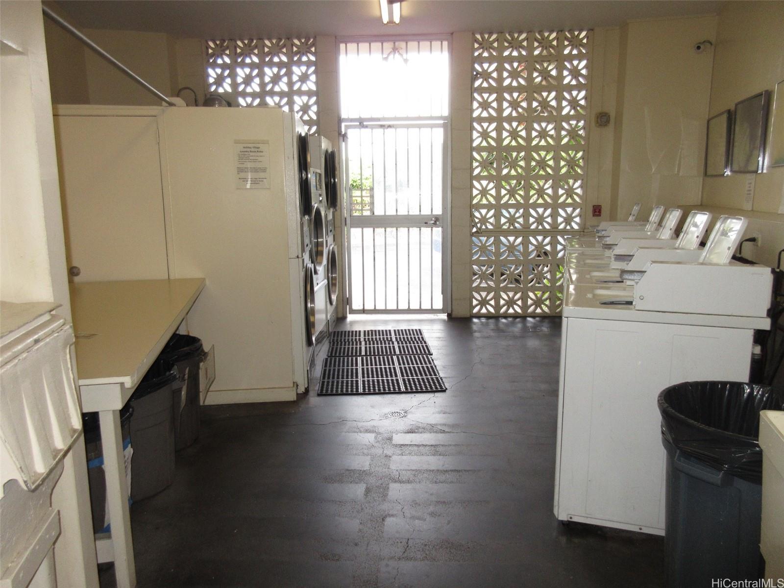 Holiday Village condo # 1902, Honolulu, Hawaii - photo 15 of 16