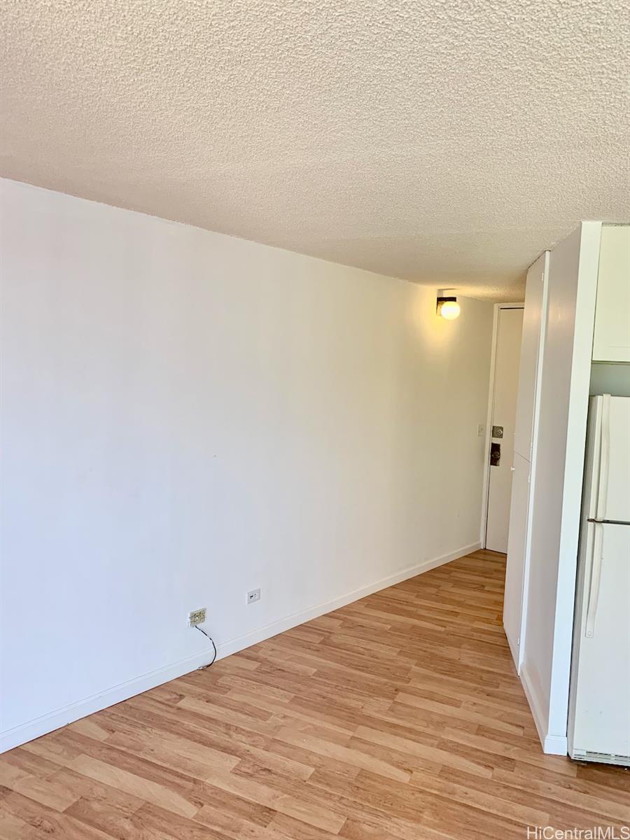 Holiday Village condo # 1904, Honolulu, Hawaii - photo 6 of 11