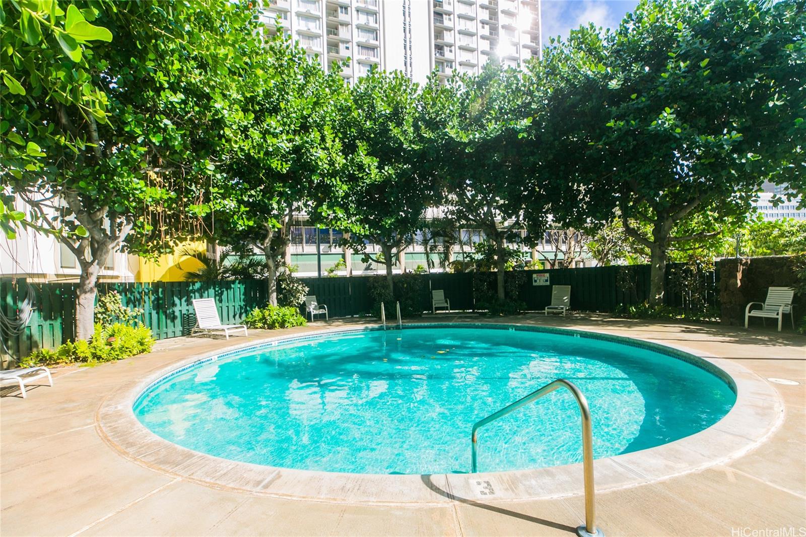 Holiday Village condo # 1906, Honolulu, Hawaii - photo 21 of 22