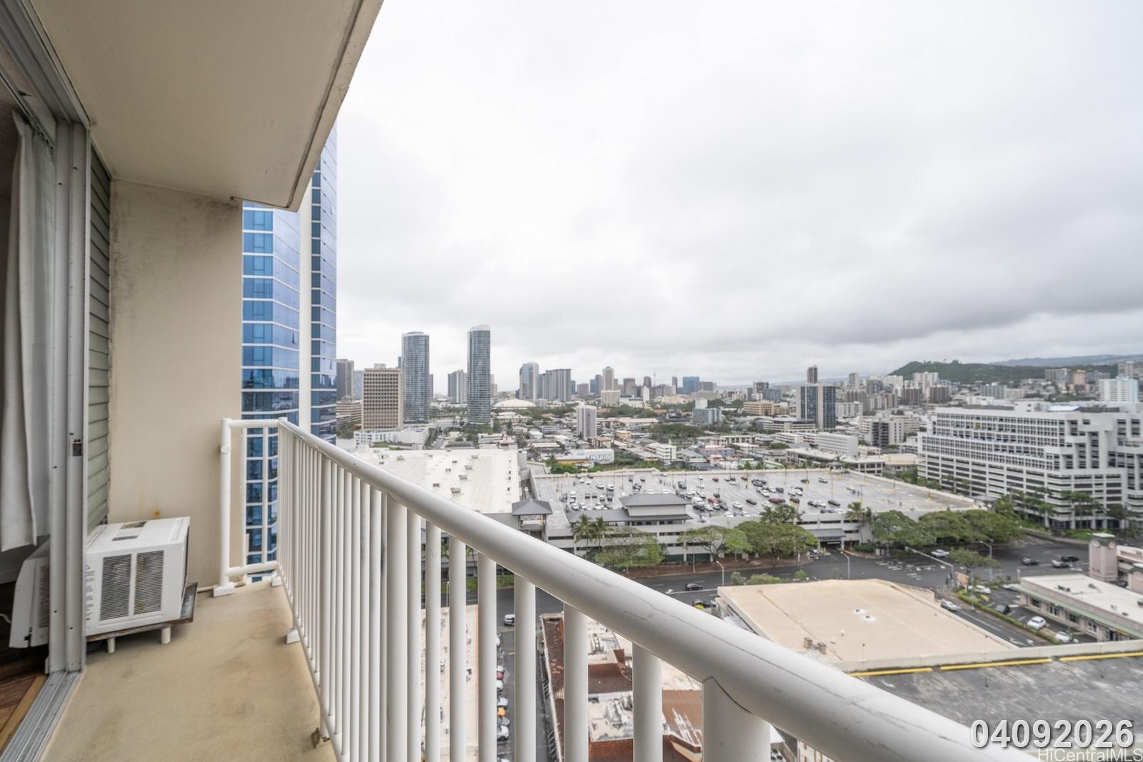 750 Amana Street Honolulu - Rental - photo 12 of 21